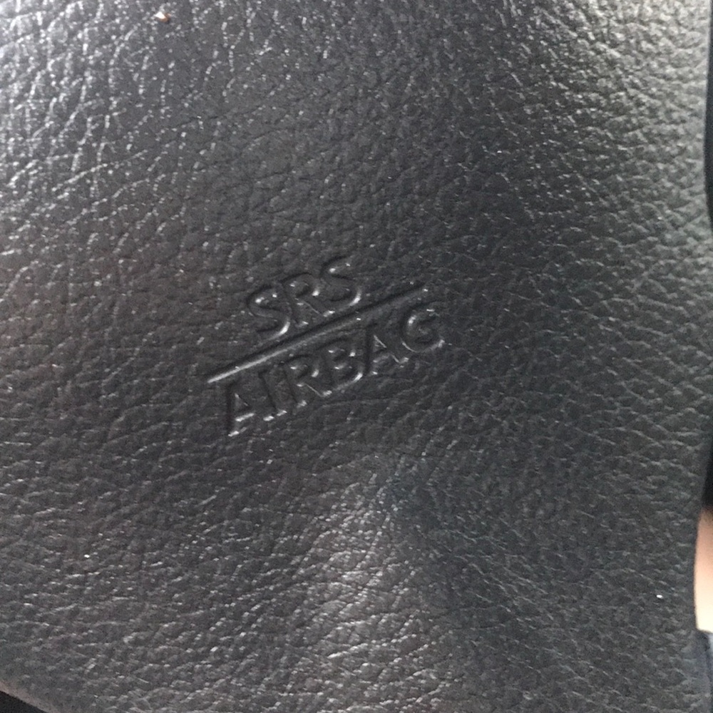 Meet your Posher, Amia